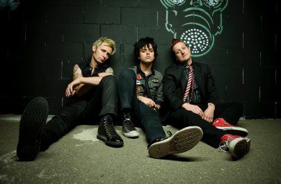 Green Day выпустили клип на композицию «Ordinary World»