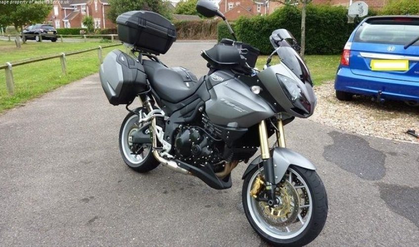 В Великобритании мотоциклист оставил мотоцикл с ключами, послушав страховую компанию