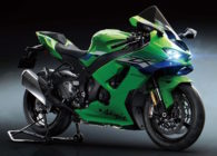 Модель Ninja ZX-10R – редкий пример серийного спортбайка, чья родословная напрямую вписана в историю мировых гонок.